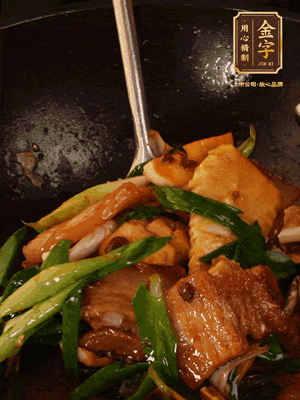 肉香、筍香相互融，醬香入味，脆嫩鮮美